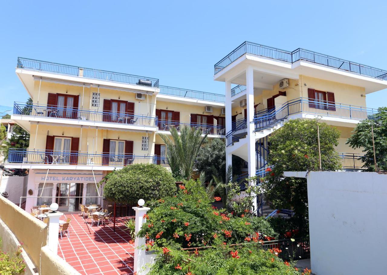 Hotel Karyatides Agia Marina  Екстериор снимка
