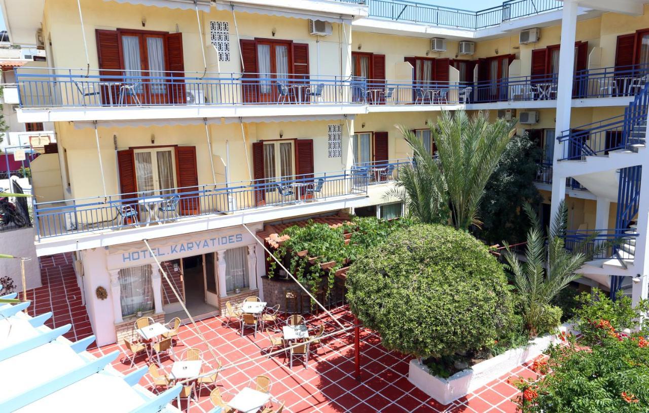 Hotel Karyatides Agia Marina  Екстериор снимка